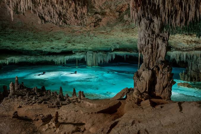 Trilogía yucateca: Chichén Itzá + Cenotes + Pueblo Mágico Izamal